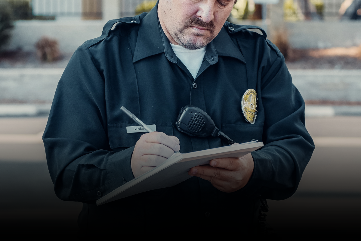 ¿Puede un informe policial incorrecto hacer que se retiren los cargos penales?