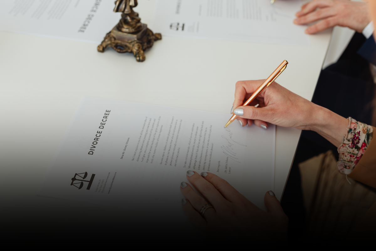 ¿Firmaste en la Línea Punteada? Qué Sucede Después de Finalizar el Acuerdo de Liquidación del Divorcio.
