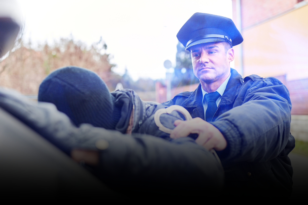 Cargos por Felonías vs. Misdemeanors por Drogas en Carolina del Norte
