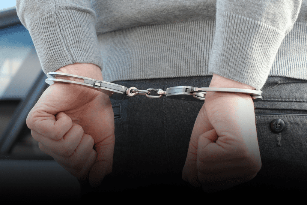 ¿Pueden los cargos de violencia doméstica afectar la custodia de los hijos en Carolina del Norte?