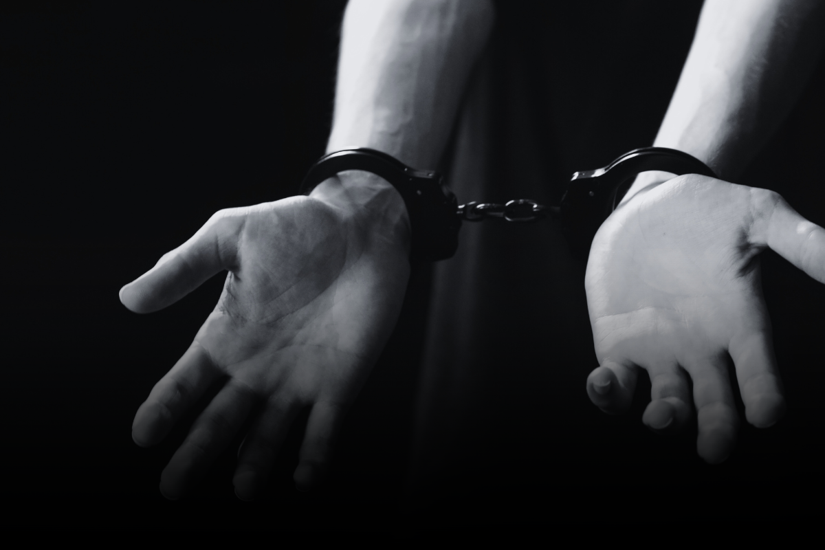 ¿Cuál es la diferencia entre asalto por misdemeanor y felonía en Minnesota?