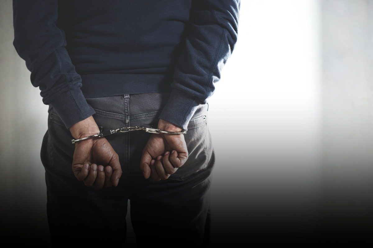 ¿Cuáles son las penas por violar una orden de protección en Minnesota?