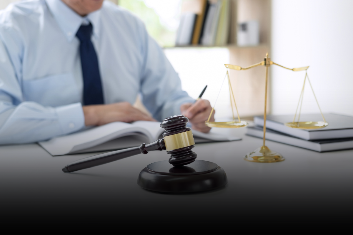 Definición de Agresión en Minnesota: Significado Legal, Ejemplos y Defensas Comunes