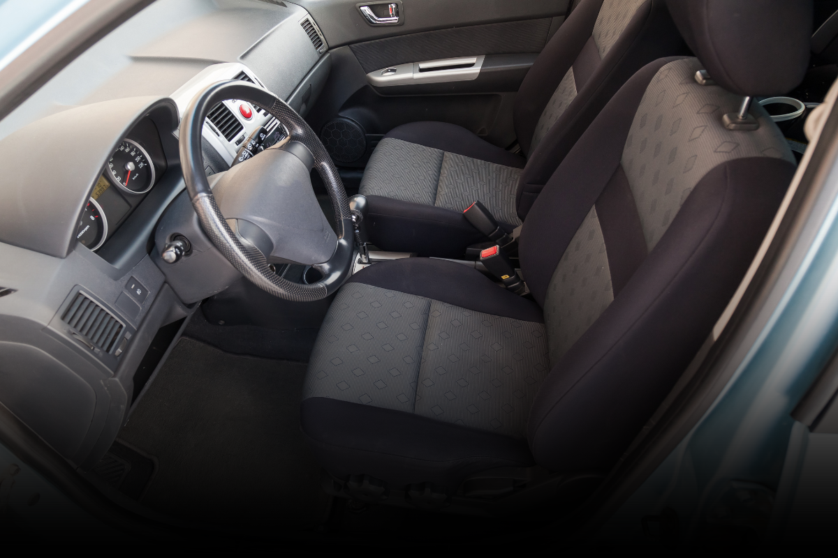 Posesión constructiva en casos de drogas en vehículos: pasajeros, proximidad y prueba