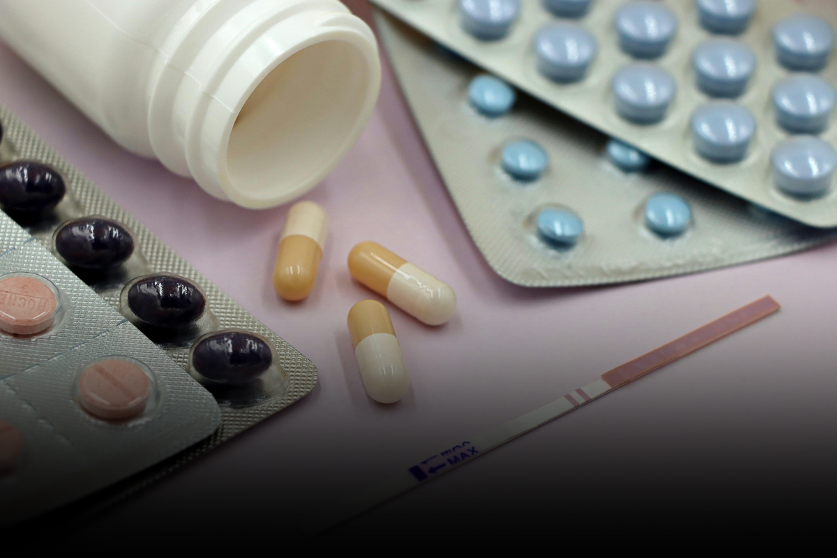 ¿Puedo ser acusado de posesión de drogas en Minnesota si estaban en el carro de mi compañero de cuarto?