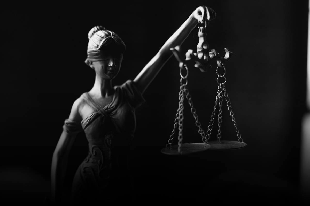 Definición de Agresión en Carolina del Norte: Significado Legal, Ejemplos y Defensas Comunes