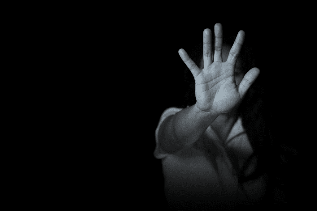 agresión doméstica sin lesiones visibles Minnesota