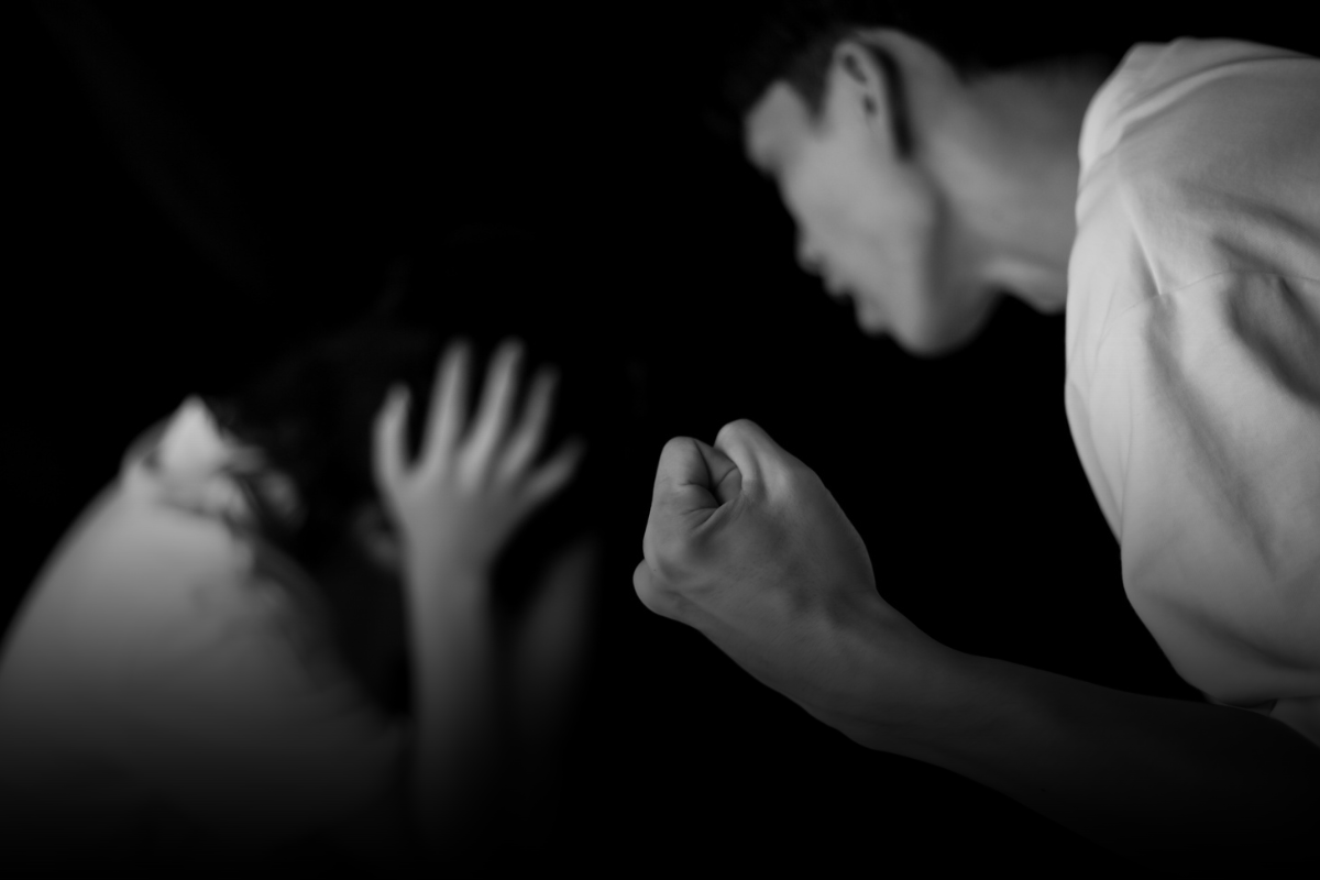 Violación de una Orden DANCO Durante Intercambios de Menores